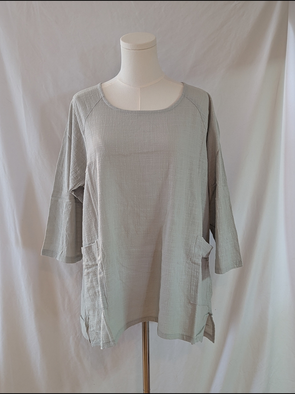 Zenana Outfitters Light Gray Square Neck Tunic Top